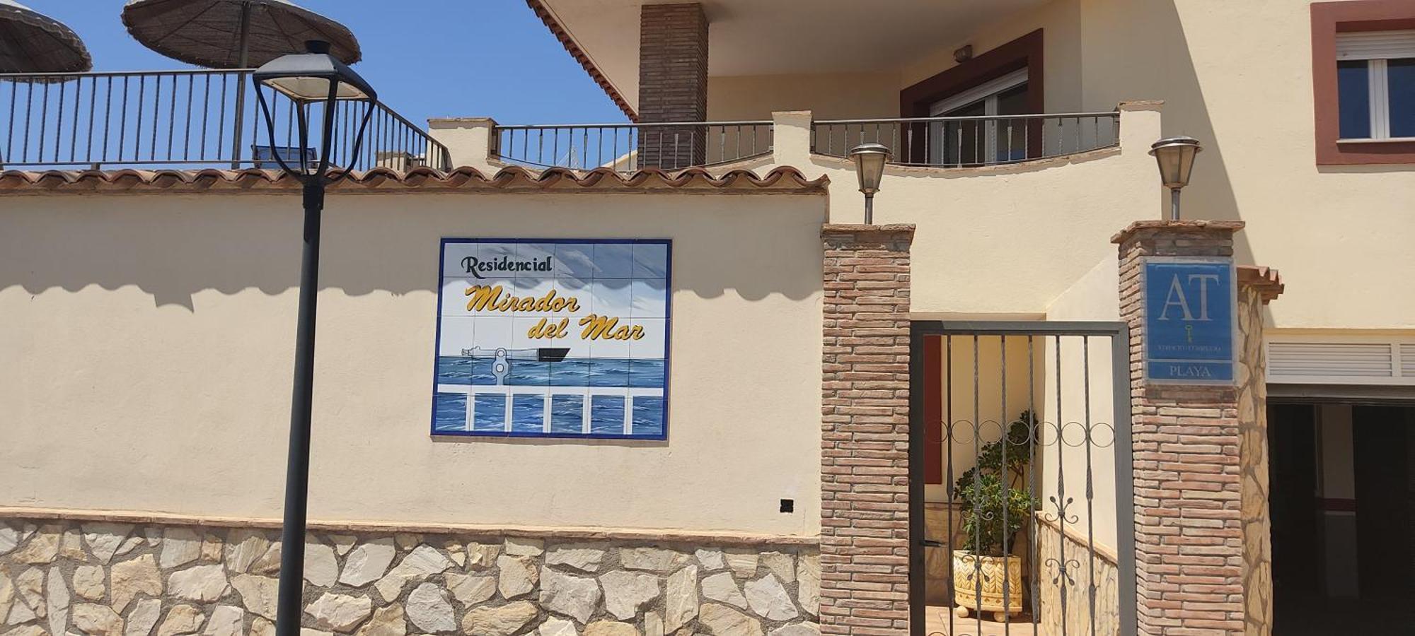 Apartamentos Turisticos Mirador Del Mar 帕洛马勒斯 外观 照片