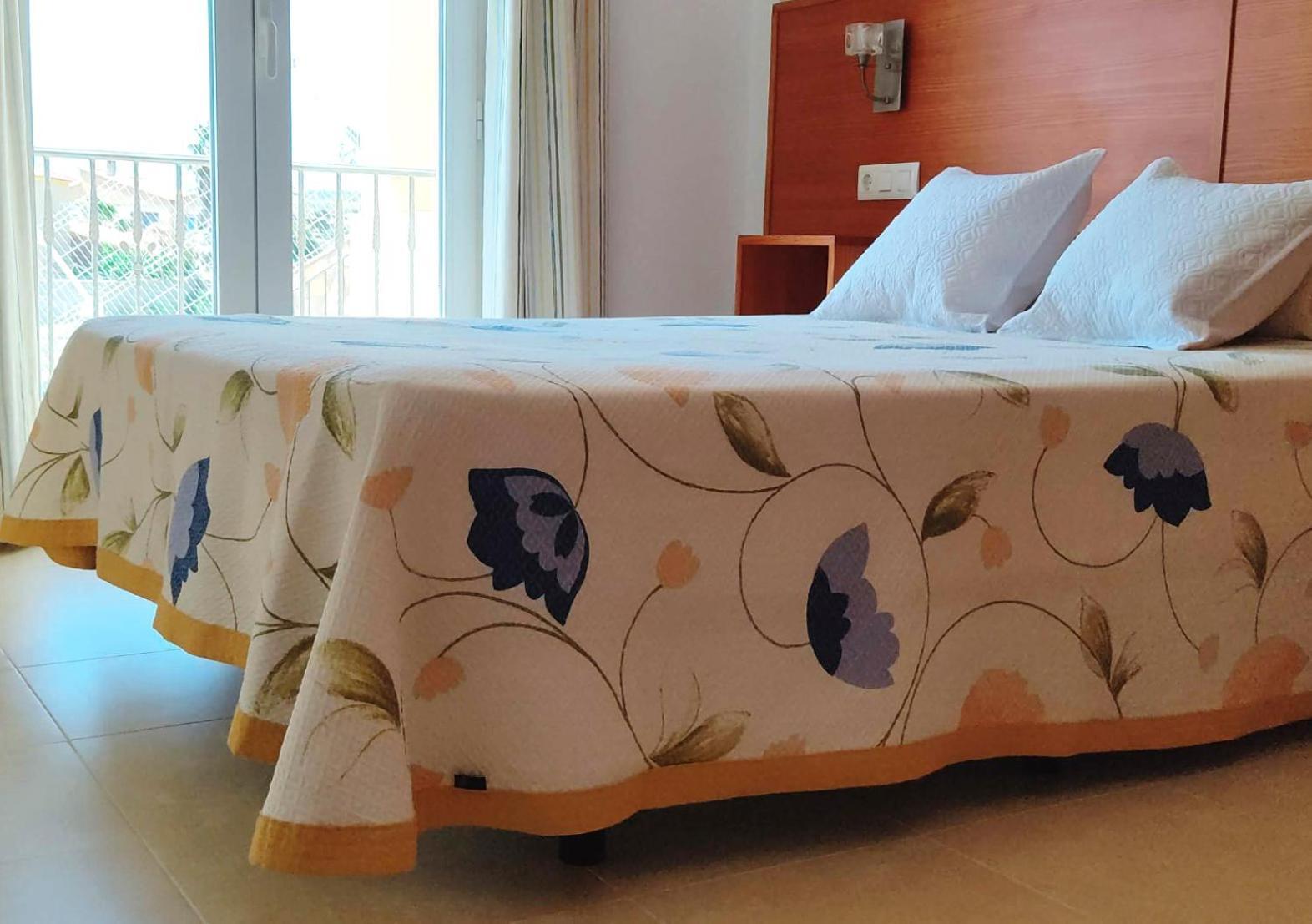 Apartamentos Turisticos Mirador Del Mar 帕洛马勒斯 外观 照片